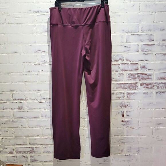 Crane Yoga Wine Colored Pants - Picture 3 of 6